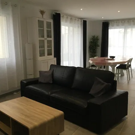 Troyes Clim 3 Ch 6 Pers Villa